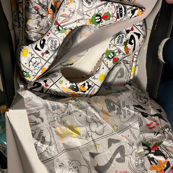 Aldo Multicolor Cartoon Print Heels - Picture 4 of 4